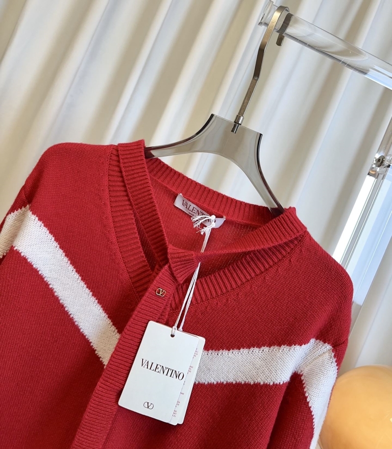 Va1e*ntin0 sweater
